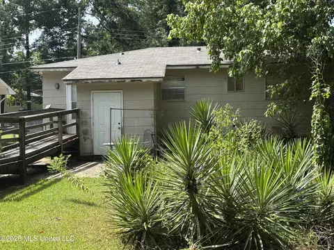 Exterior - 486 Collier Ave, Jackson, MS 39213 photo 3 of 3