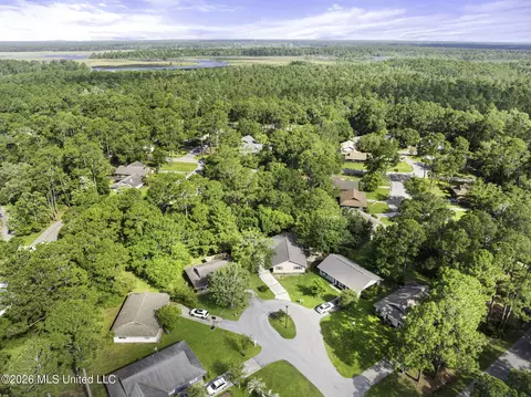View/Area - 3 Pecan Rdg, Diamondhead, MS 39525 photo 1 of 2