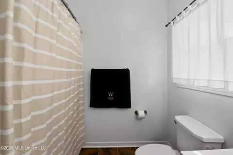 Bath - 206 Larosa Rd, Long Beach, MS 39560 photo 1 of 4