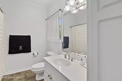 Bath - 206 Larosa Rd, Long Beach, MS 39560 photo 2 of 4