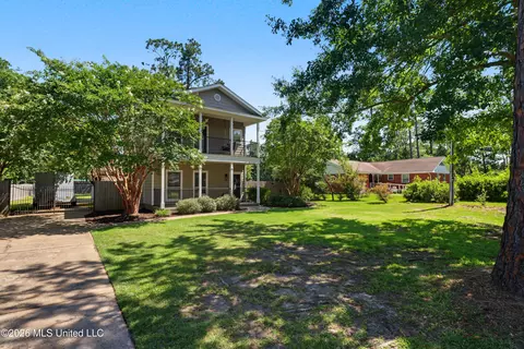 Exterior - 206 Larosa Rd, Long Beach, MS 39560 photo 2 of 9