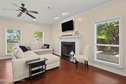 Living - 206 Larosa Rd, Long Beach, MS 39560 photo 1 of 1