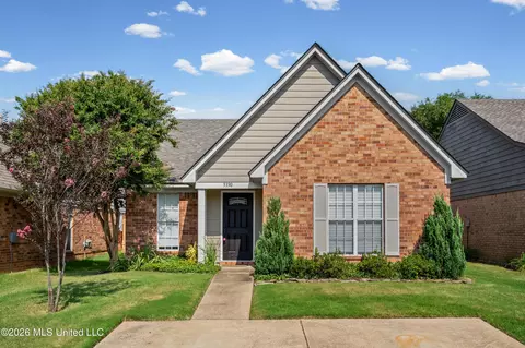 5330 Russell Dr, Southaven, MS 38671