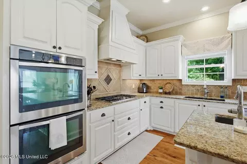 Kitchen - 103 Wingtip Way, Madison, MS 39110 photo 4 of 7