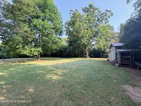 Exterior - 293 W Fire Department Rd, Lucedale, MS 39452 photo 5 of 11