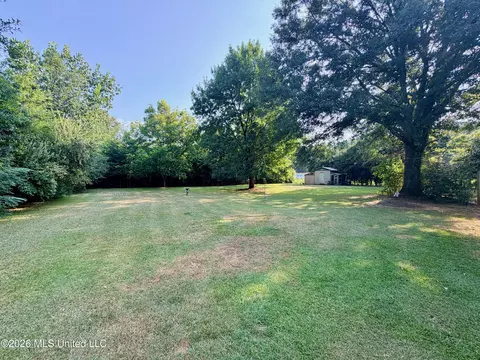 Exterior - 293 W Fire Department Rd, Lucedale, MS 39452 photo 7 of 11