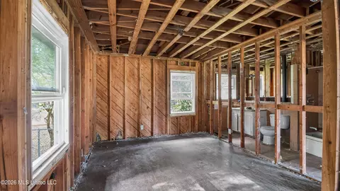 Bedroom - 5572 Pine Lane Dr, Jackson, MS 39211 photo 2 of 2