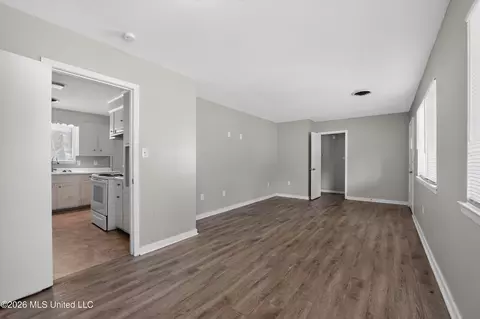 Living - 1947 Smallwood St, Jackson, MS 39212 photo 3 of 8