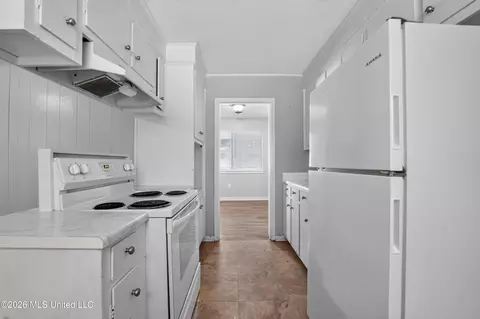 Entry Way - 1947 Smallwood St, Jackson, MS 39212 photo 1 of 3