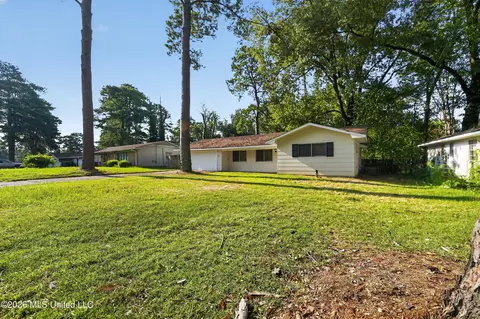Exterior - 1947 Smallwood St, Jackson, MS 39212 photo 2 of 5