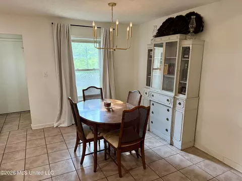 Dining - 124 Sara Dr, Brandon, MS 39042 photo 1 of 1