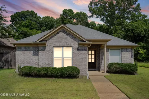 Exterior - 3248 Magnolia Dr, Hernando, MS 38632 photo 2 of 3