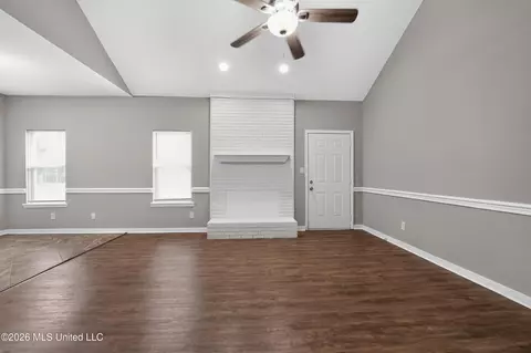 Living - 4267 Will O Run Dr, Jackson, MS 39212 photo 2 of 3