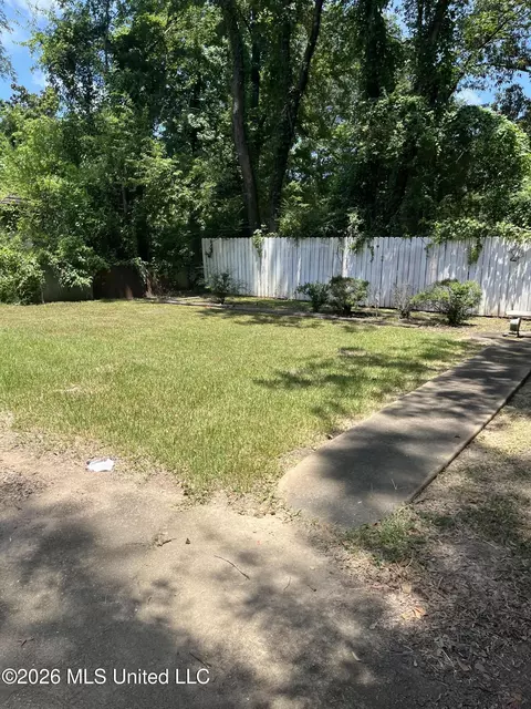 1546 Weeks St, Jackson, MS 39213 photo 6