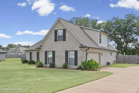 Exterior - 209 Eagle View Dr, Senatobia, MS 38668 photo 6 of 9