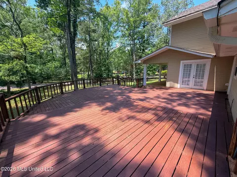 Exterior - 100 Coachmans Rd, Madison, MS 39110 photo 4 of 5