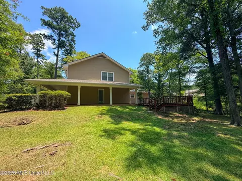 Exterior - 100 Coachmans Rd, Madison, MS 39110 photo 2 of 5