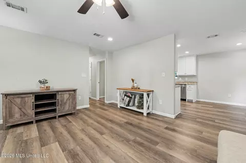 Living - 131 Southern Oaks, Lucedale, MS 39452 photo 3 of 3