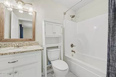 Bath - 131 Southern Oaks, Lucedale, MS 39452 photo 1 of 2