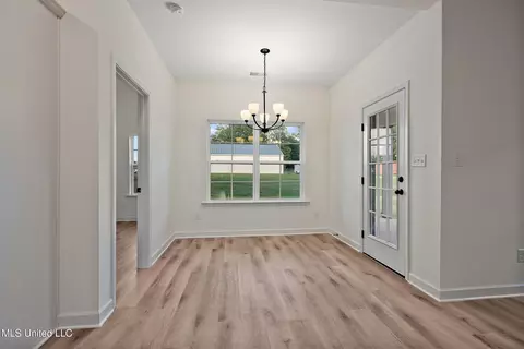 Dining - 6464 Chloe Way, Walls, MS 38680 photo 1 of 1