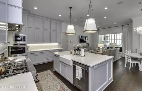 Kitchen - 100 Winchester Loop, Madison, MS 39110 photo 2 of 9
