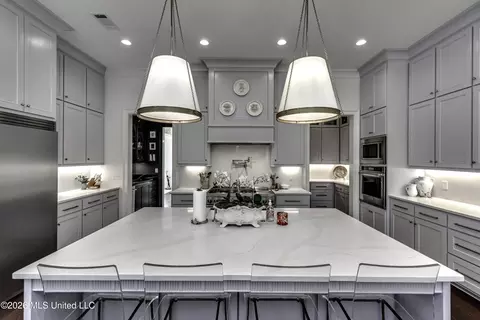 Kitchen - 100 Winchester Loop, Madison, MS 39110 photo 4 of 9