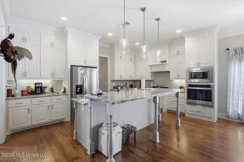 Kitchen - 230 Grayhawk Dr, Madison, MS 39110 photo 1 of 3