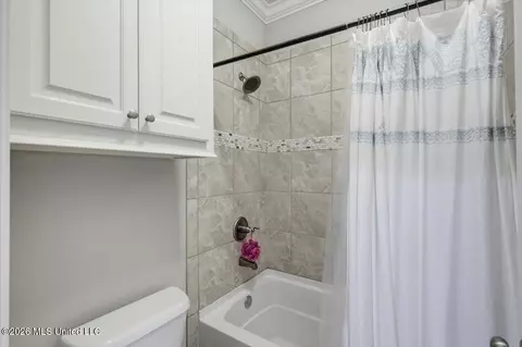 Bath - 230 Grayhawk Dr, Madison, MS 39110 photo 6 of 6