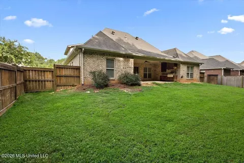 Exterior - 131 Caledonian Blvd, Brandon, MS 39047 photo 4 of 6