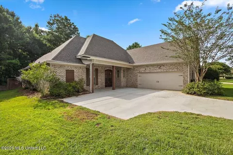 Exterior - 131 Caledonian Blvd, Brandon, MS 39047 photo 2 of 6
