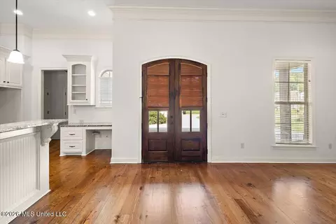 Entry Way - 131 Caledonian Blvd, Brandon, MS 39047 photo 1 of 5