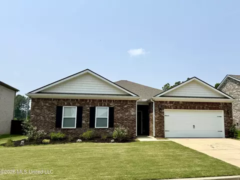 161 Twin Lakes Dr, Byhalia, MS 38611