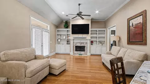 Living - 117 Devlin Springs Dr, Madison, MS 39110 photo 1 of 1