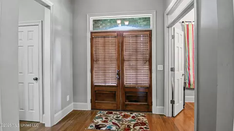 Entry Way - 117 Devlin Springs Dr, Madison, MS 39110 photo 2 of 3