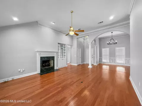 Living - 540 Brighton Cir, Brandon, MS 39047 photo 1 of 4