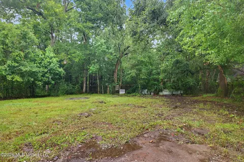 Exterior - 3914 Liverpool Ave, Moss Point, MS 39563 photo 2 of 2