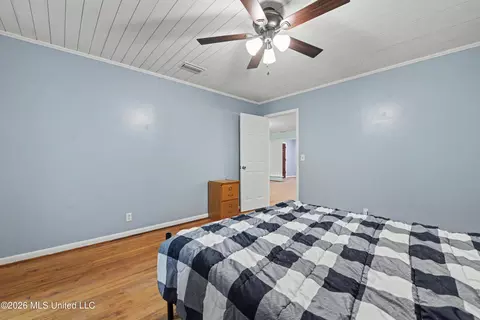 Bedroom - 2147 Hwy 613, Lucedale, MS 39452 photo 2 of 6