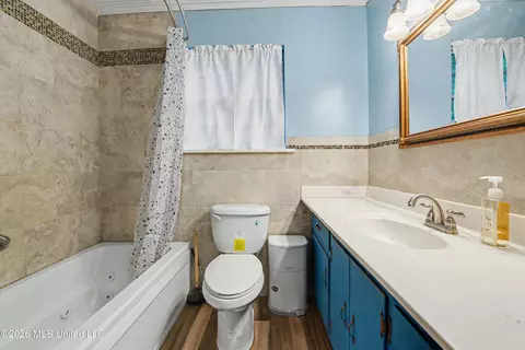 Bath - 2147 Hwy 613, Lucedale, MS 39452 photo 1 of 3