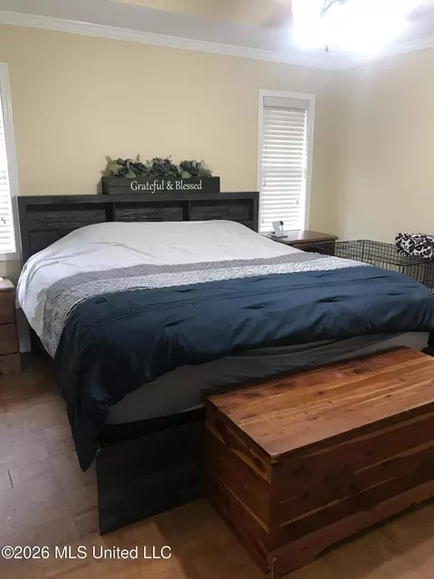Bedroom - 212 Cherrybark Ln, Brandon, MS 39047 photo 2 of 3