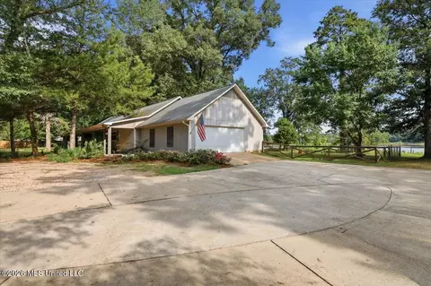 Exterior - 1226 Wesley Dr, Jackson, MS 39209 photo 12 of 12