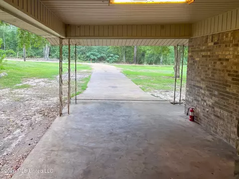 Exterior - 371 Baldwin Rd, Mount Olive, MS 39119 photo 2 of 2