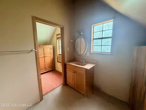 Bath - 181 Geiger Rd, Lucedale, MS 39452 photo 2 of 2