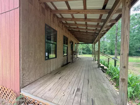 Exterior - 181 Geiger Rd, Lucedale, MS 39452 photo 14 of 17