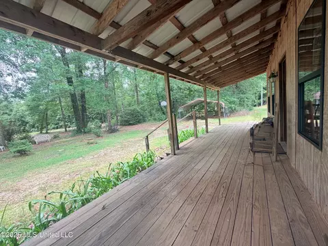 Exterior - 181 Geiger Rd, Lucedale, MS 39452 photo 8 of 17