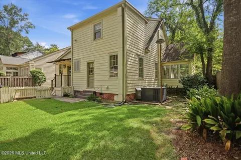 Exterior - 1521 Saint Ann St, Jackson, MS 39202 photo 5 of 7