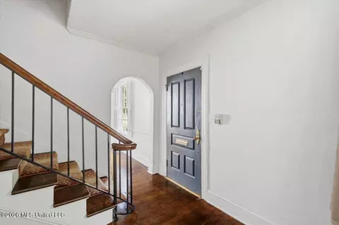 Entry Way - 1521 Saint Ann St, Jackson, MS 39202 photo 1 of 4