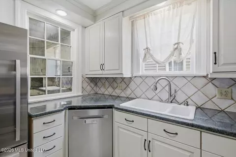 Kitchen - 1521 Saint Ann St, Jackson, MS 39202 photo 3 of 3