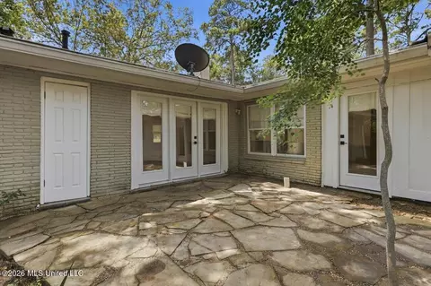 Exterior - 1786 Brecon Dr, Jackson, MS 39211 photo 3 of 5