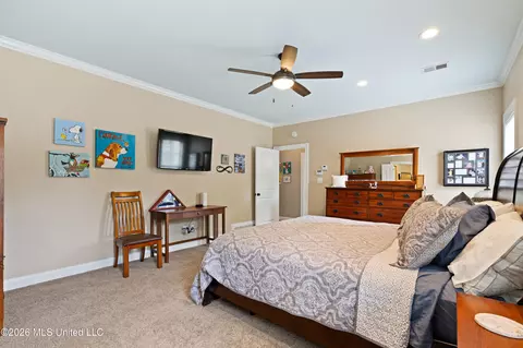 Bedroom - 2157 Hemmingway Dr, Nesbit, MS 38651 photo 2 of 6