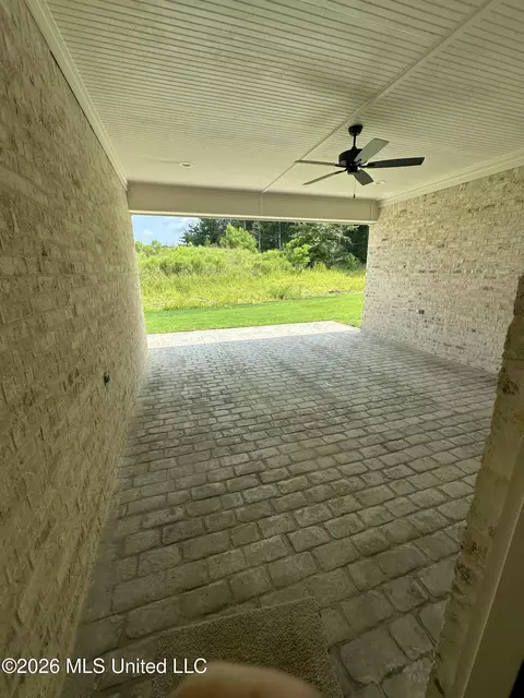 Exterior - 412 Maple Cv, Madison, MS 39110 photo 2 of 3